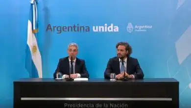 Mario Meoni y Santiago Cafiero Congelamiento del transporte publico